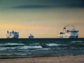 Veerboten op weg naar Warnemuende Duitsland van Jessica Berendsen