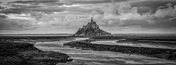 Le Mont-Saint-Michel in Black and White