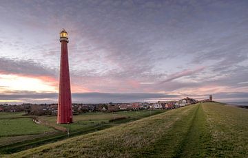 Sunrise with lighthouse "de Lange Jaap" by Klaas Fidom
