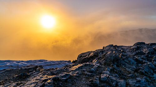 Sonnenaufgang auf dem Vichren-Gipfel in Bulgarien