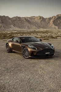 Aston Martin DB12 - L'élégance du désert