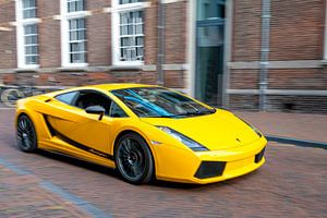 Lamborghini Gallardo Superleggera Sportwagen fährt schnell