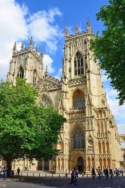 York Minster by Gisela Scheffbuch