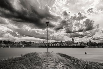 Wolken boven Nijmegen van Maerten Prins