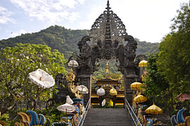 Escalier orné, Pura Melanting, Bali sur Fotos by Jan Wehnert