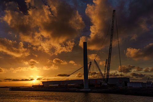 Sonnenuntergang auf der Zweiten Maasvlakte.