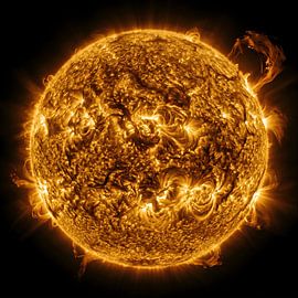 Powerful Solar Flares and Plasma by Markus Gann