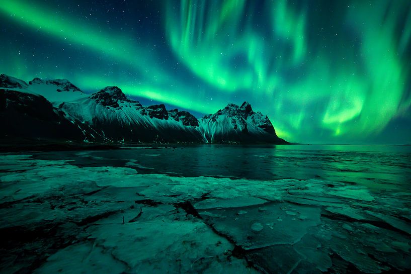 Nordlicht in Island von Michiel Dros