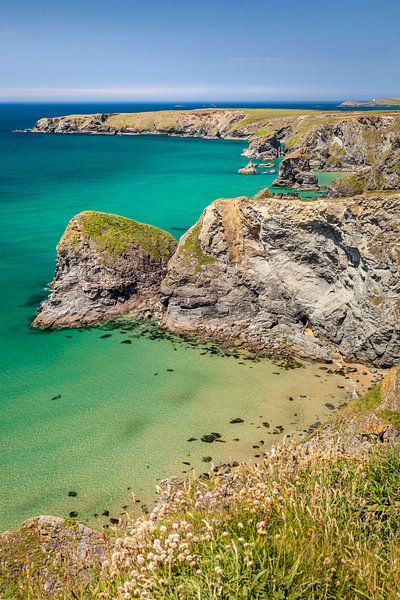 Bedruthan Steps coast near Padstow, Cornwall by Christian Müringer