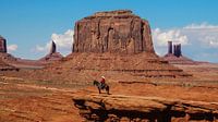 Monument Valley met Navajo Indiaan van Dimitri Verkuijl thumbnail