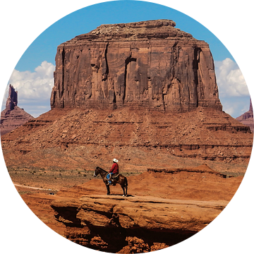 Monument Valley met Navajo Indiaan van Dimitri Verkuijl