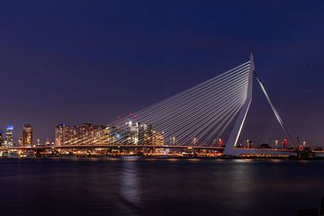 De Erasmasbrug (De Zwaan) van Bill hobbyfotografie