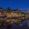 schiedam apfelmarkt brücke langer hafen blaue stunde reflexion Jenevermuseum von Marco van de Meeberg