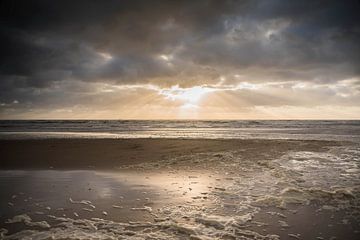 Zonsondergang in Zandvoort van Mascha Boot