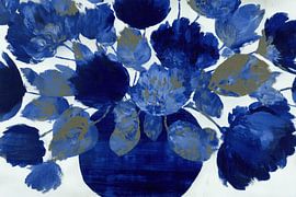 Cobalt Bouquet with Gold Leaves