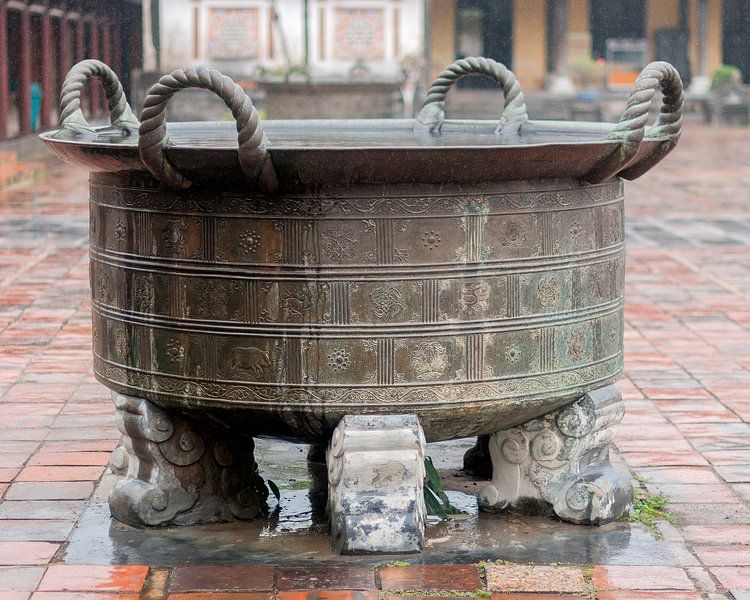 Huế: Keizerlijke stad van Thăng Long by Maarten Verhees