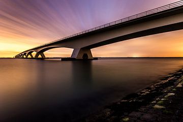 Pont maritime de nuit sur Vincent de Jong