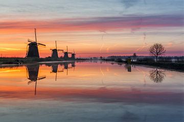 Kinderdijk sunrise by Mario Visser