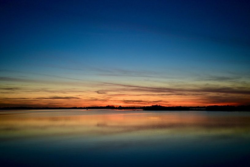 Coucher de soleil sur le lac Dane à Roegwold par Jurjen Melinga