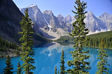 Moraine Lake in Kanada von Jurgen Hermse
