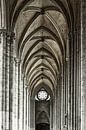 In der Kathedrale von Amiens von Ellen van Schravendijk Miniaturansicht