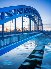 Magdeburg - Sternbrücke und Elbe mit Eisgang von t.ART