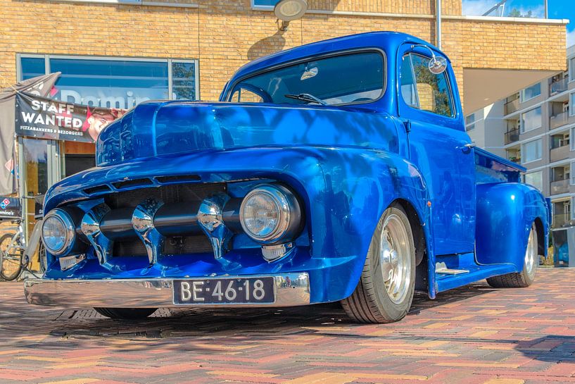 Ford Hot Rod Wagnerplein Tilburg by Freddie de Roeck