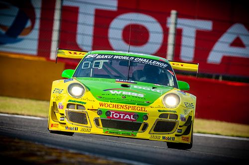 Who's affraid of Yellow & Green?