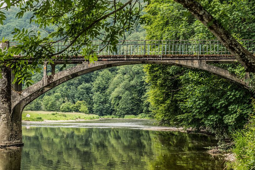 Brücke über die Semois in Frahan (B) von Martine Dignef