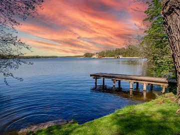 Amarrage de bateaux sur le plateau des lacs du Mecklembourg au printemps sur Animaflora PicsStock