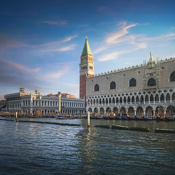 Venedig in der Morgendämmerung. Sankt Markus und Dogenpalast