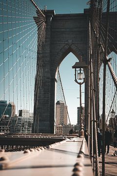 Brooklyn Bridge: een mijlpaal door de eeuwen heen van Endre Lommatzsch