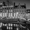 Maison sur les trois canaux à Amsterdam (n&b) sur Jeroen de Jongh