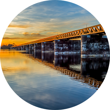 De Moerputtenbrug in Den Bosch tijdens de schitterende zonsondergang van MS Fotografie | Marc van der Stelt