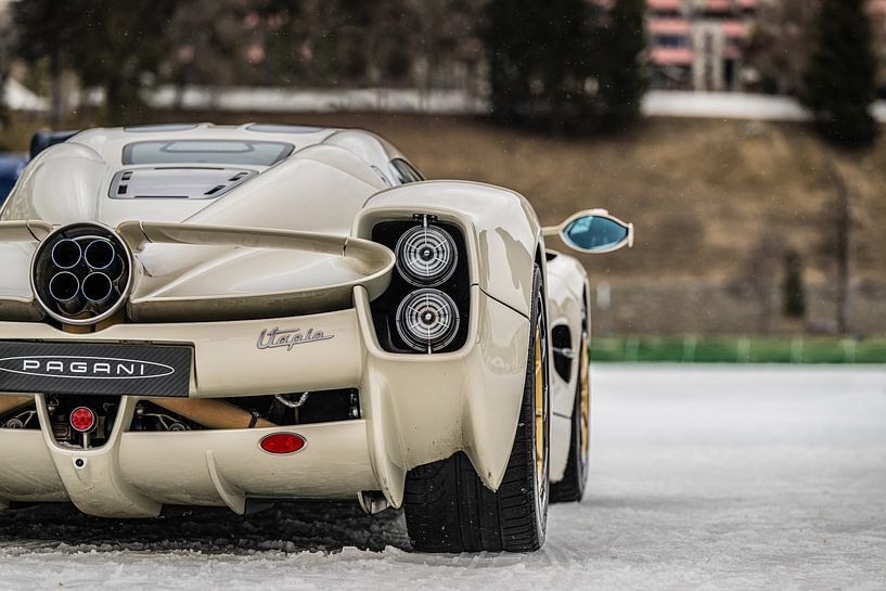 Pagani Utopia by Bas Fransen