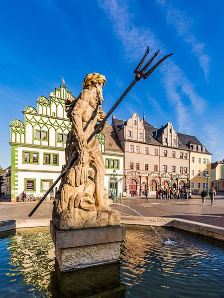 Neptunbrunnen am Markt in Weimar - Thüringen von Werner Dieterich