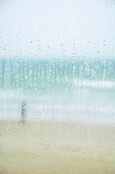 Kleuren van regen,zand,zee en lucht van Wies Steenaard