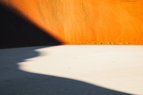 Ombre sur le Dodevlei / Deadvlei - Sossusvlei, Namibie sur Martijn Smeets