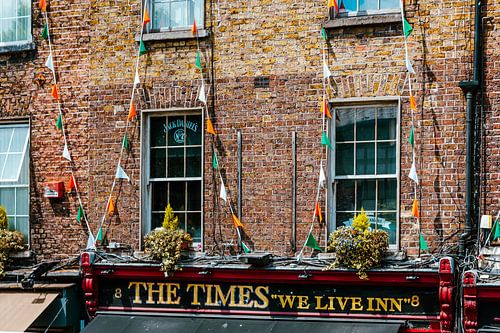 The Times We Live Inn - Scène de rue irlandaise à Dublin