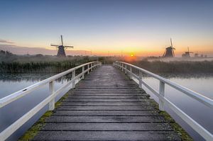 Zonsopgang in Kinderdijk van Michael Valjak