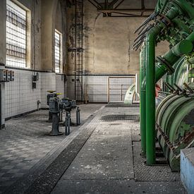 Hall of a power station with power generator by Karl Smits