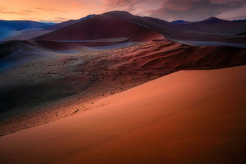 Blaue Dünen in der Morgendämmerung von Loris Photography