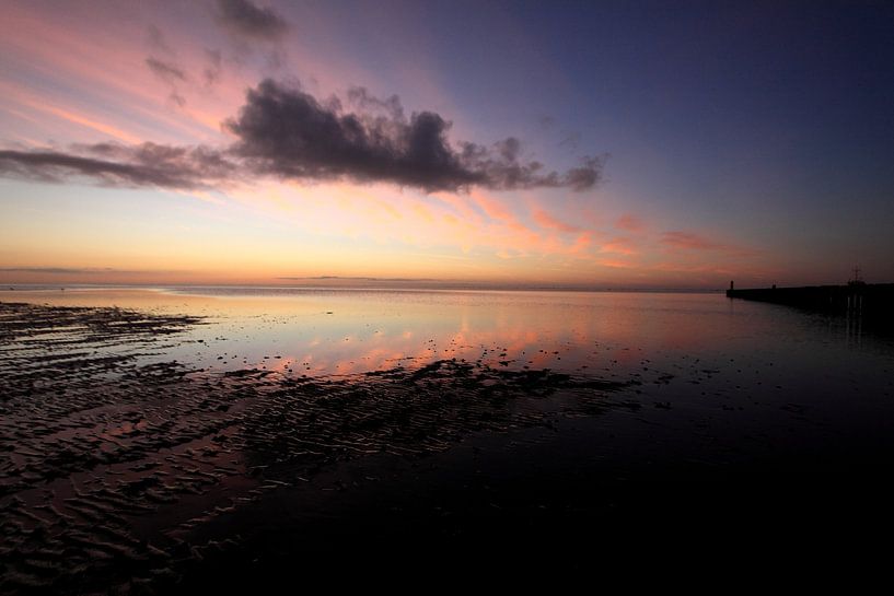 Ameland/Zonsopkomst op het wad by Rinnie Wijnstra (FotoAmeland )