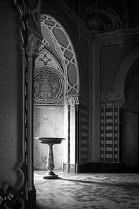 Chapelle abandonnée en noir et blanc