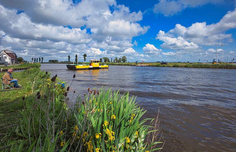 Ferry at Akersloot by peterheinspictures