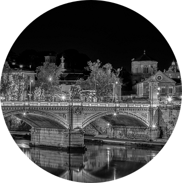 Rome - Vaticaan - Ponte Vittorio Emanuele II  at night in Black and White 