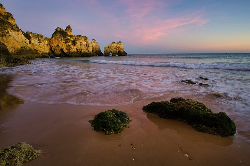 Algarve coast by Samuel Houcken