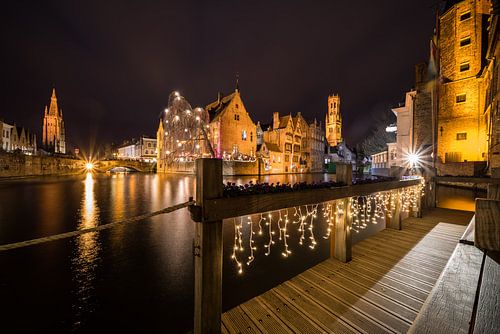 Huis Perez de Malvenda en Belfort of Brugge tijdens de kerstperiode