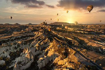 Uitzicht vanuit een luchtballon in Cappadocië van Paula Romein