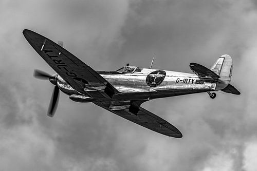 Bare metal Supermarine Spitfire  Mk.IXc (G-IRTY).